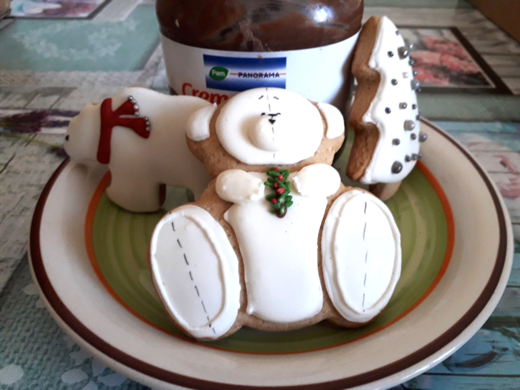 Biscotti alla crema di nocciole 