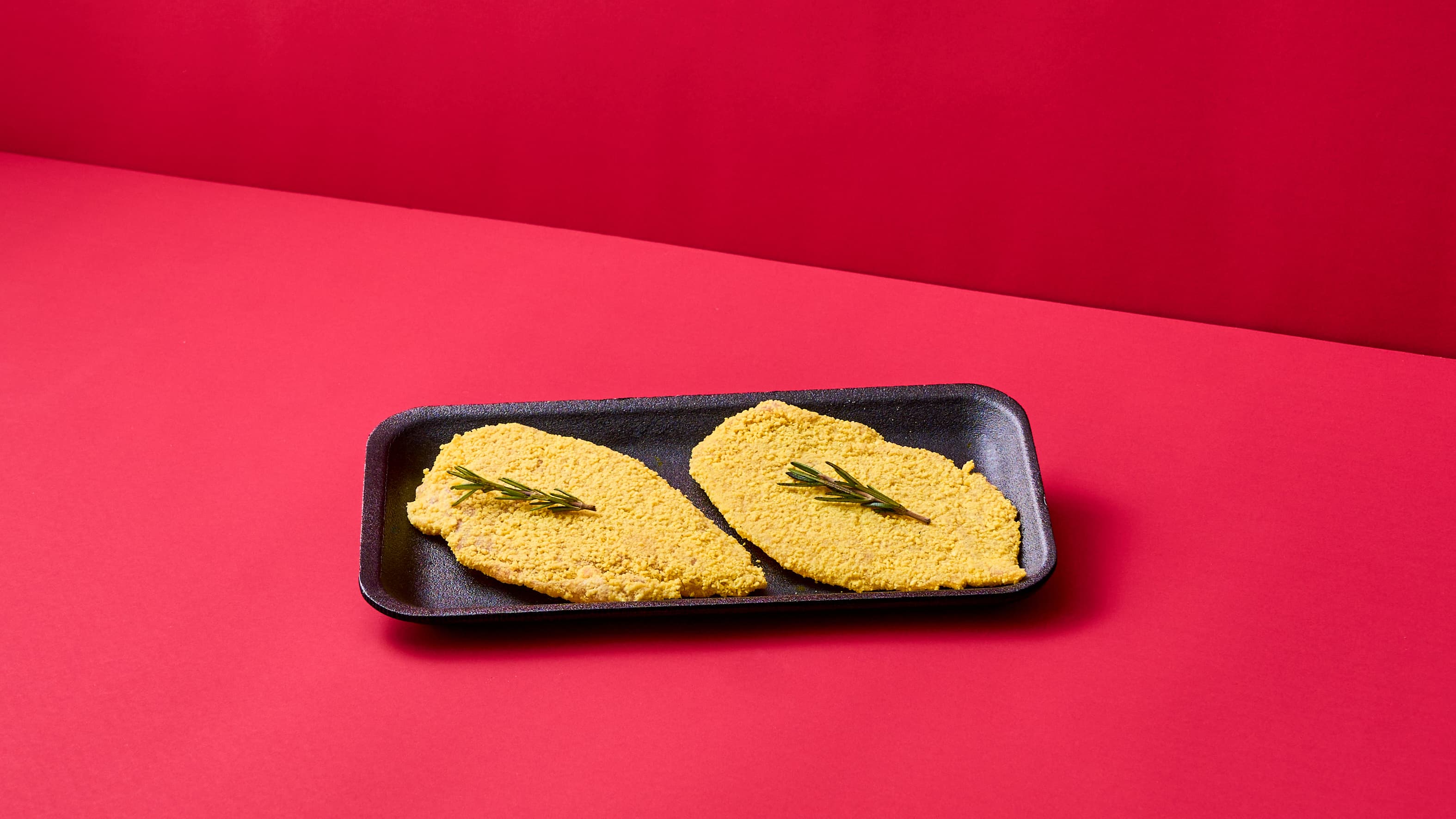 Milanese di Pollo con insalata di cavoli, yogurt e senape