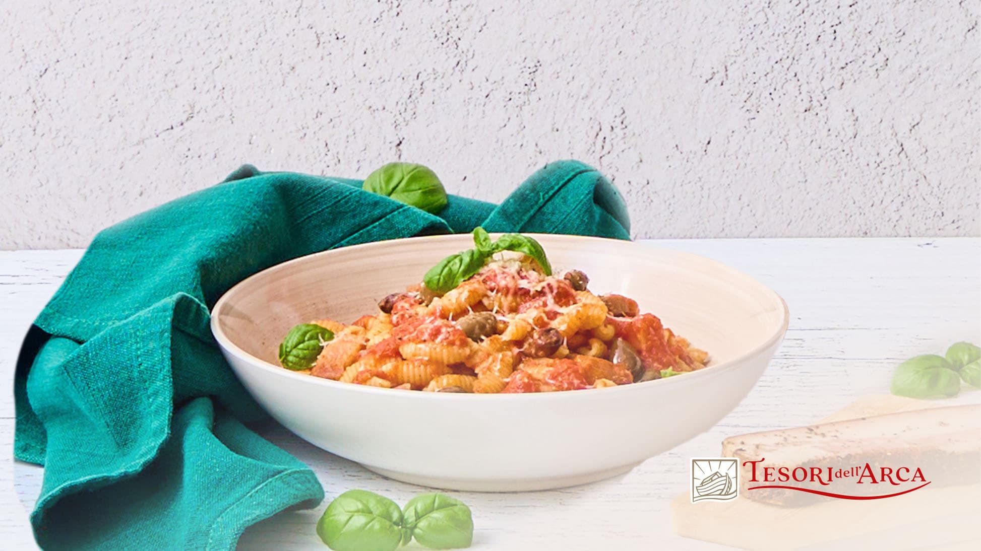 Gnocchetti sardi con sugo di guanciale e olive