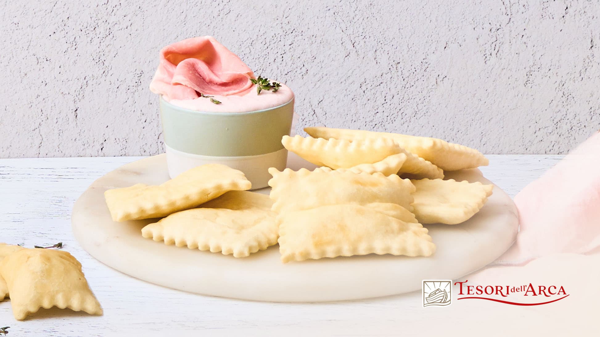 Gnocco fritto con mousse di prosciutto cotto