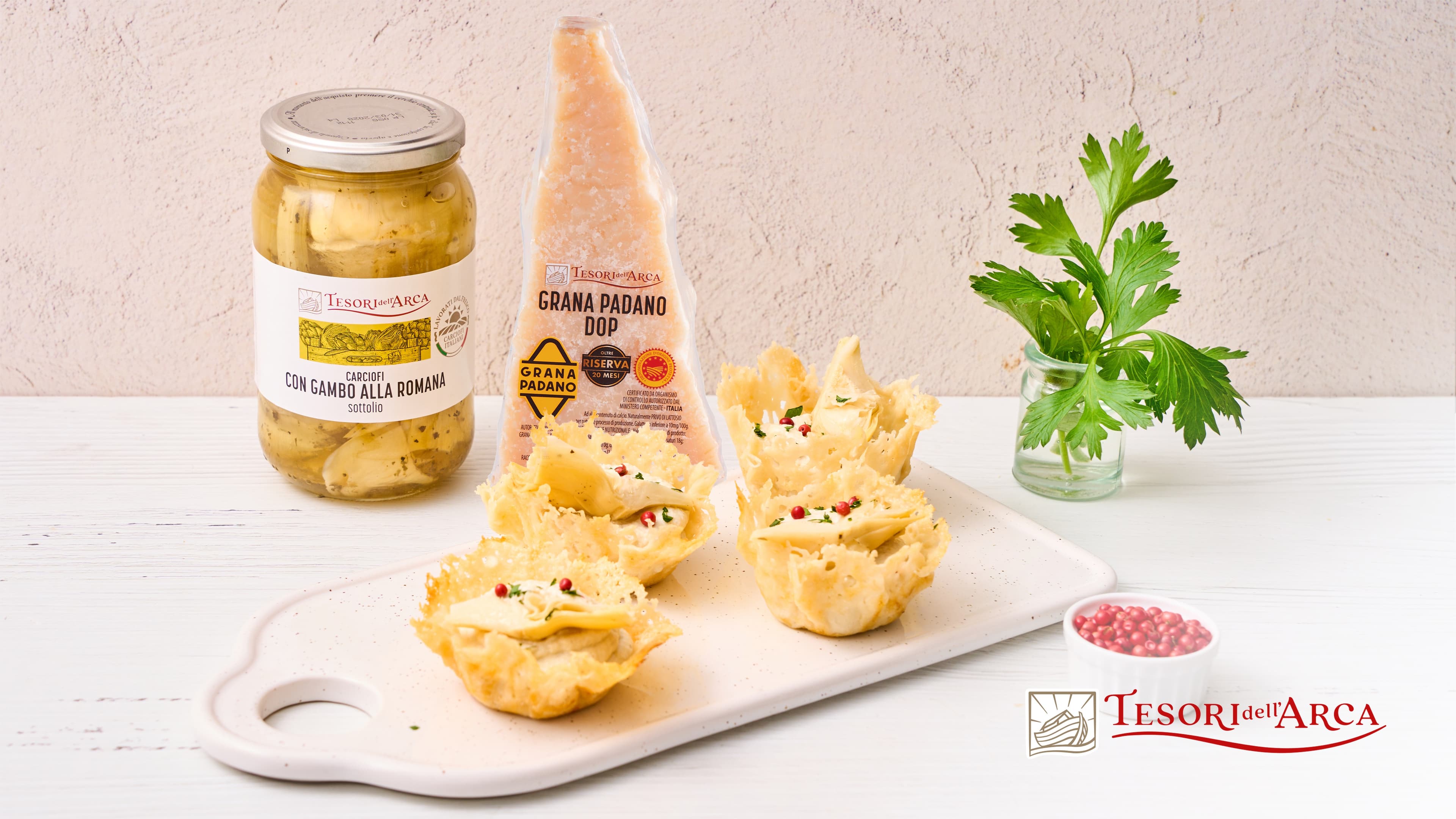 Cestini di Grana con mousse di carciofi alla romana