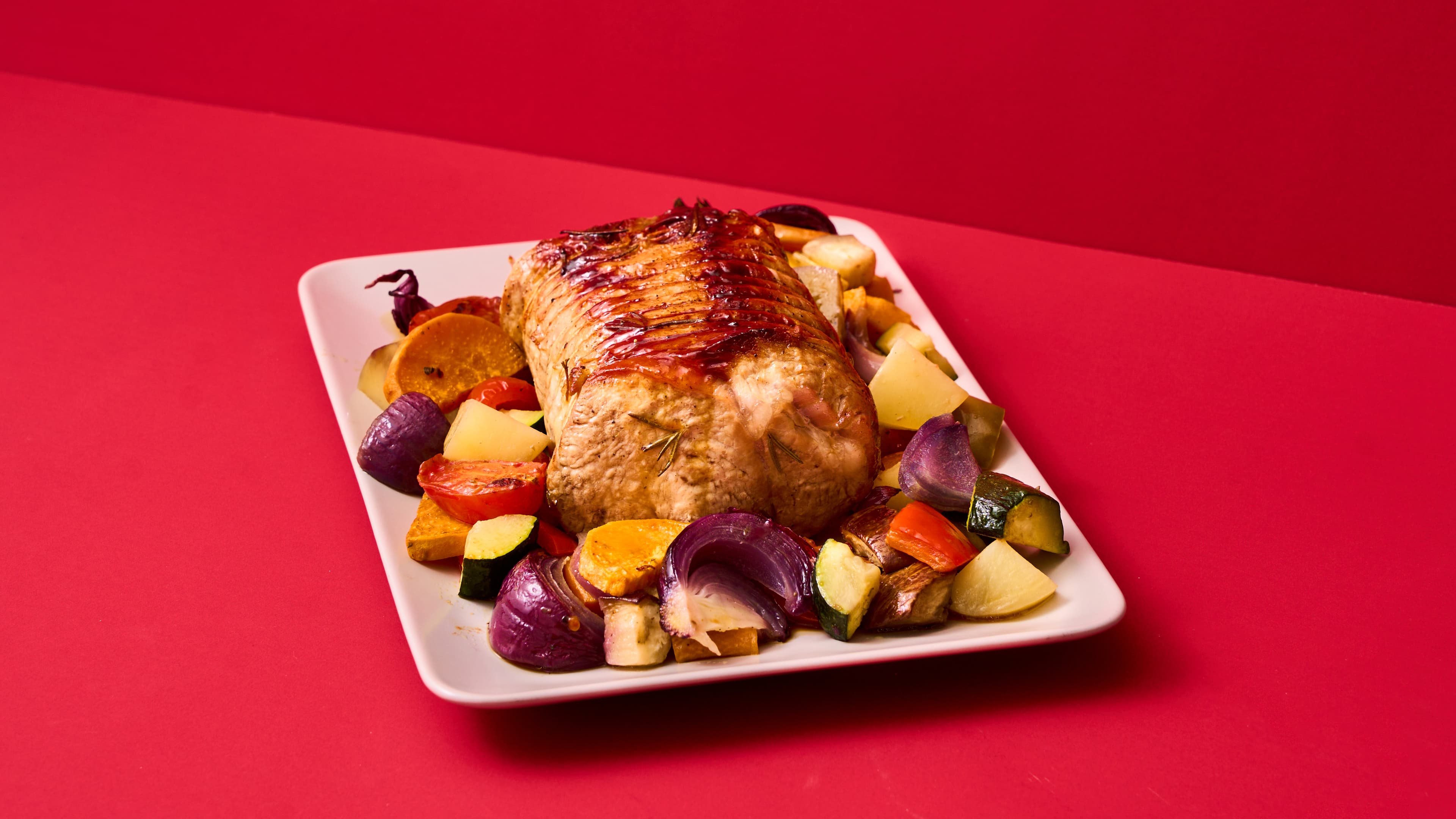 Carrè di vitello con misto di verdure al forno