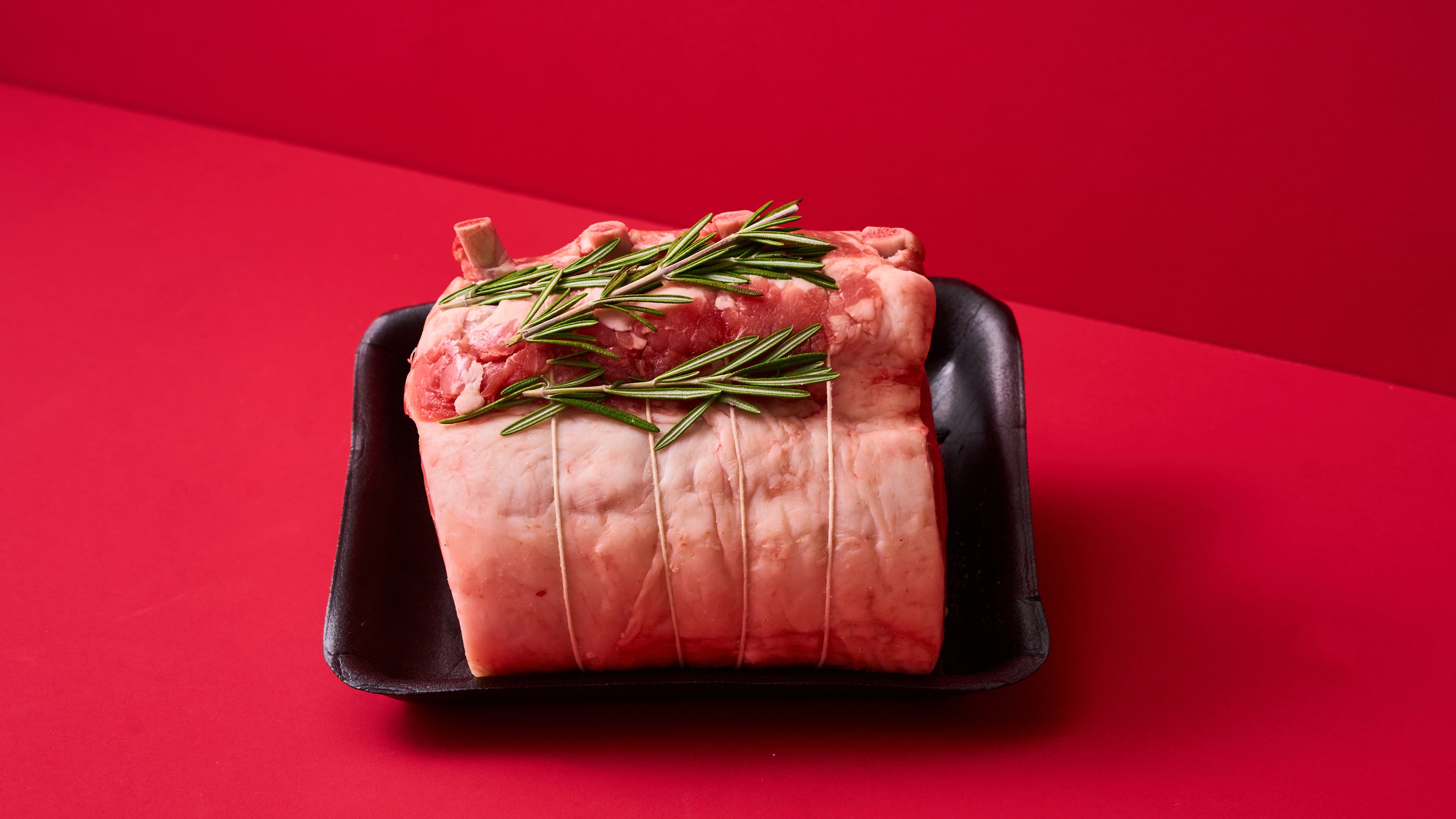 Arista di Suino con osso e piselli in umido