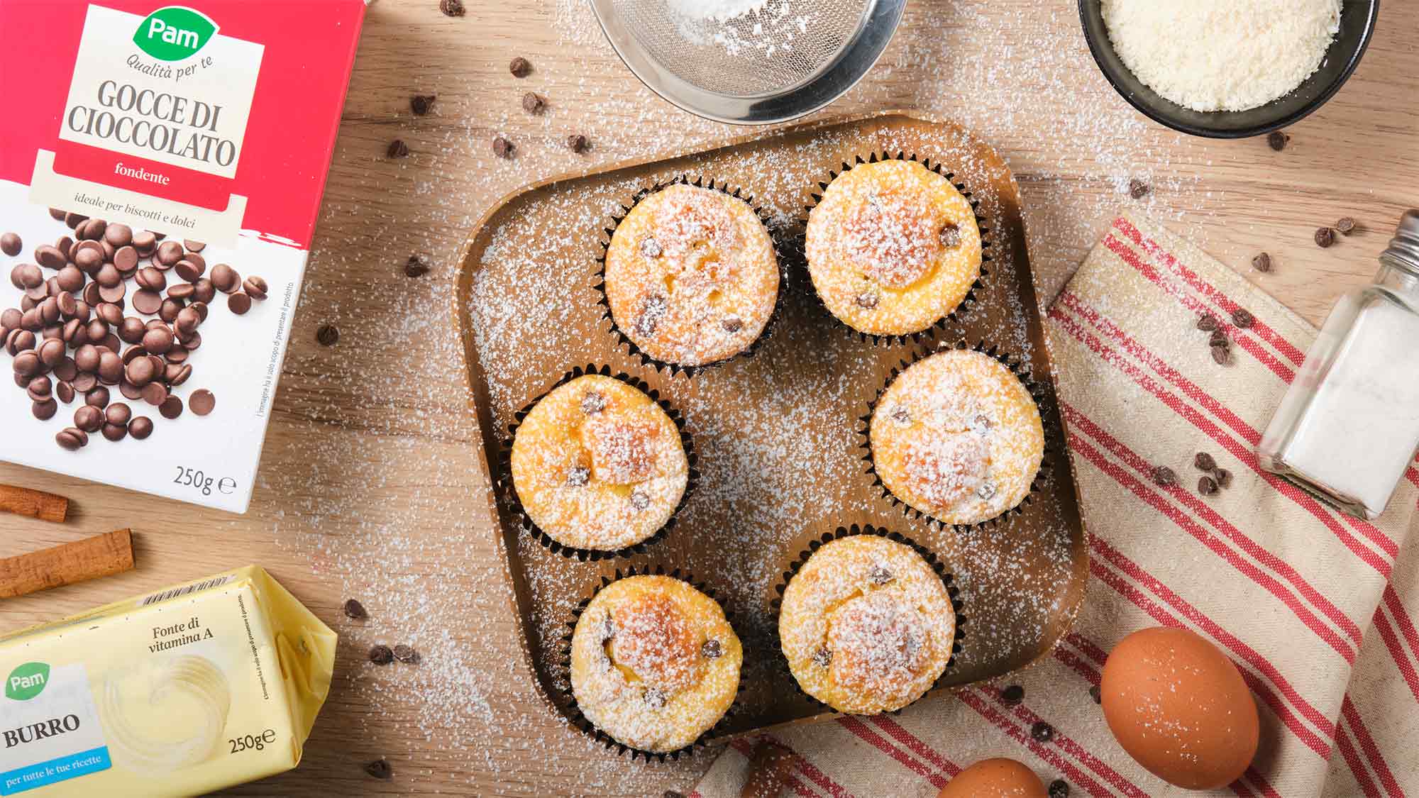 Muffin keto dolci con cioccolato fondente