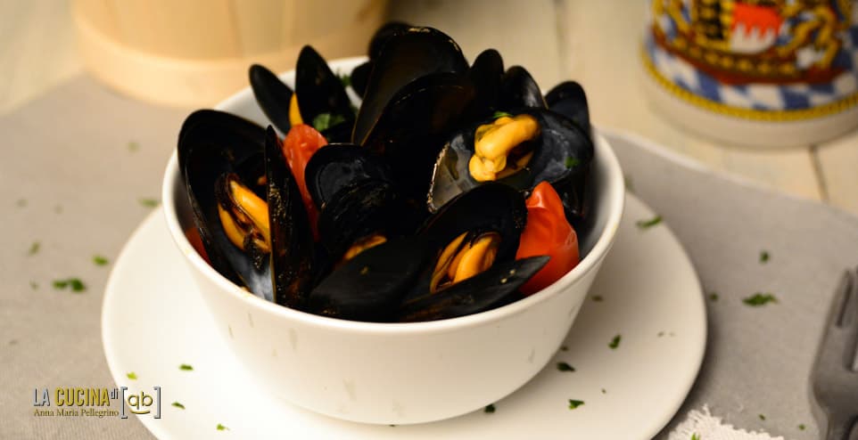 Cozze e pomodorini alla birra