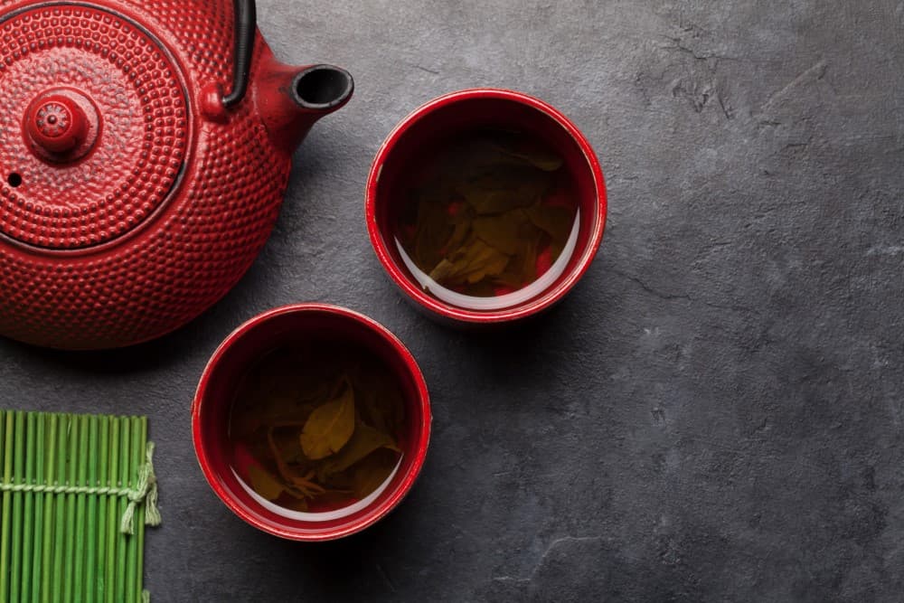 Coltivare e servire il tè verde giapponese