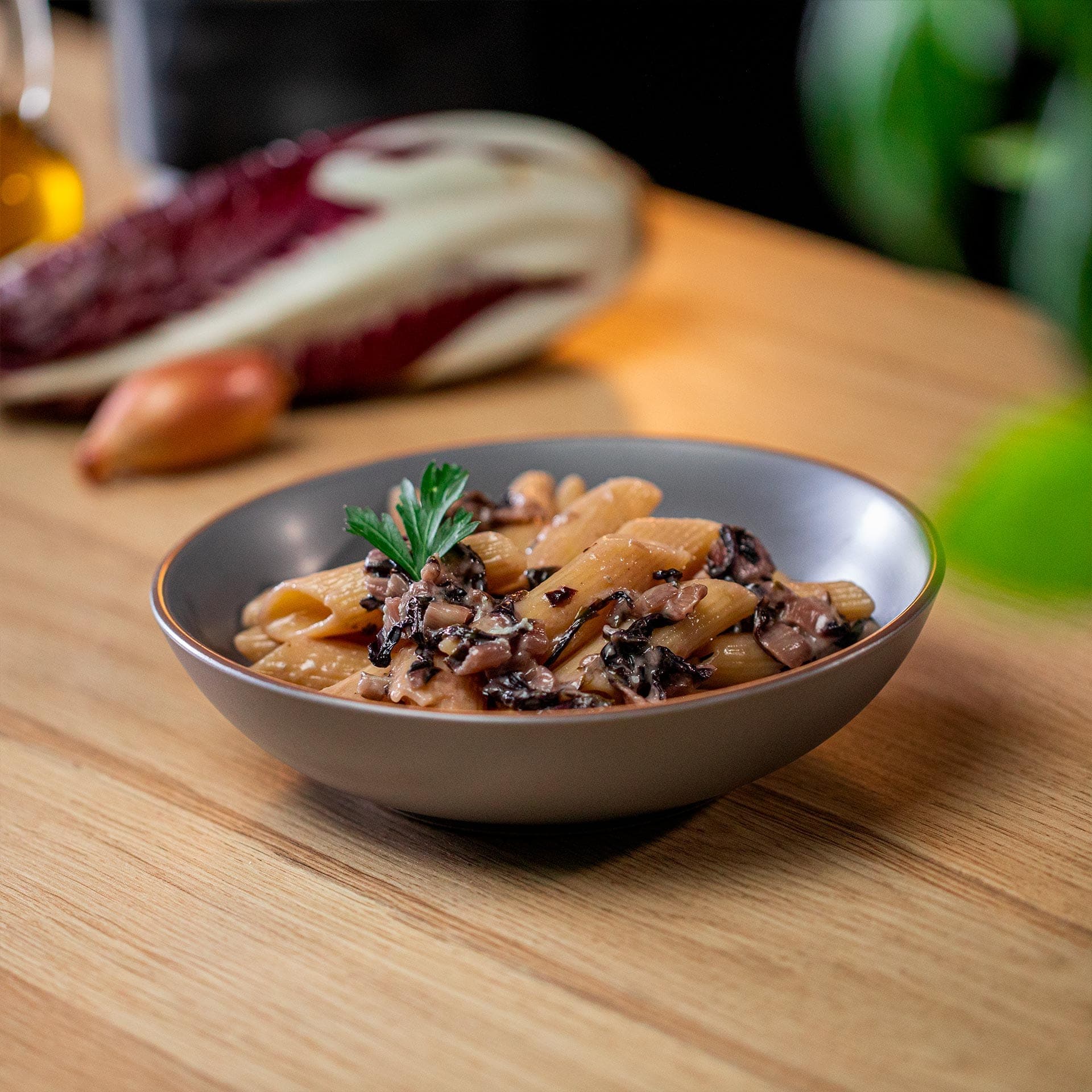 Mezze penne con gorgonzola e radicchio