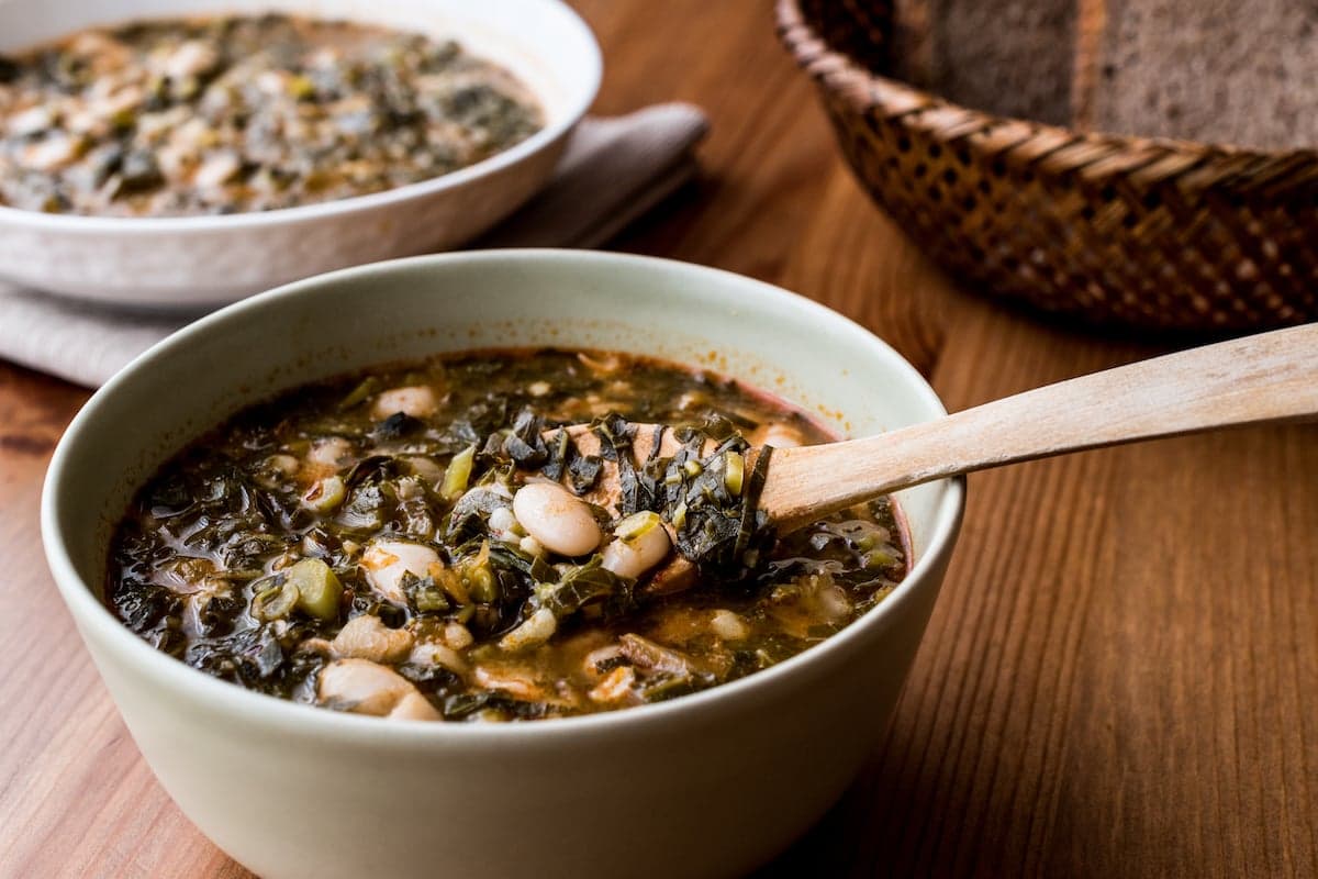 Zuppa di legumi e verdure