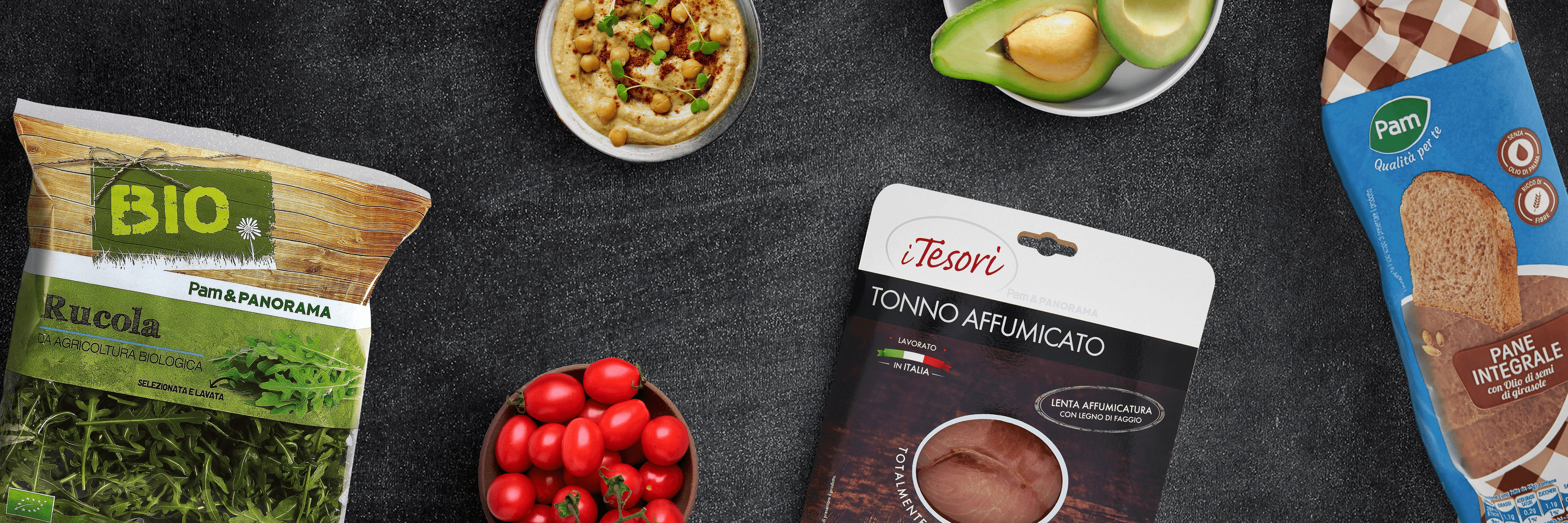 Crostini sfiziosi con hummus e tonno