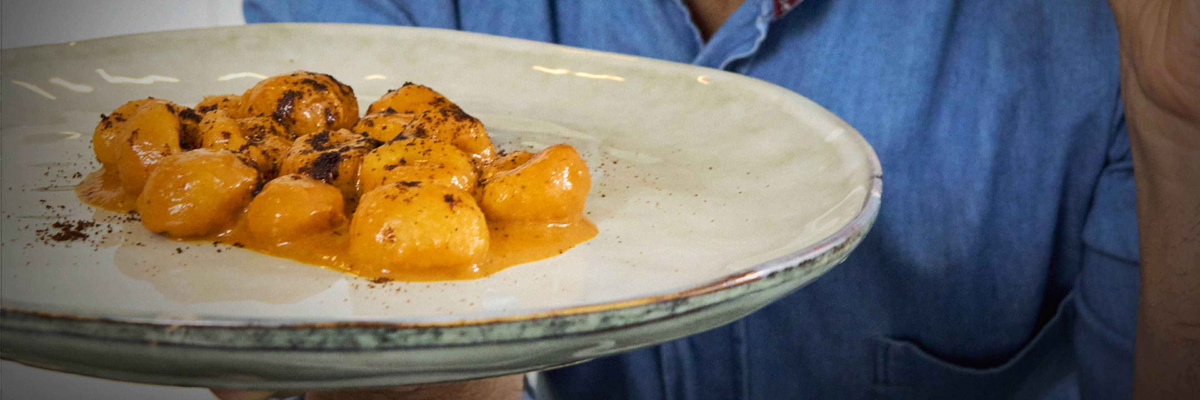 Gnocchi di zucca, crema di cozze e caffè