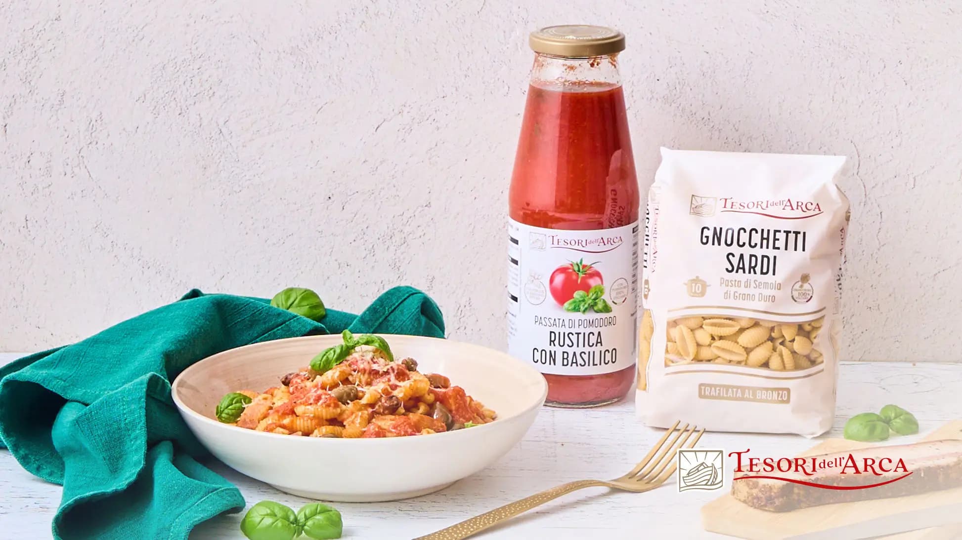 Gnocchetti sardi con sugo di guanciale e olive