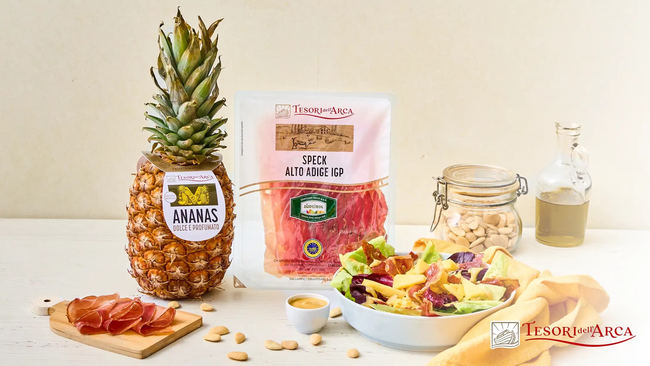 Insalata di radicchi, ananas e speck tostato