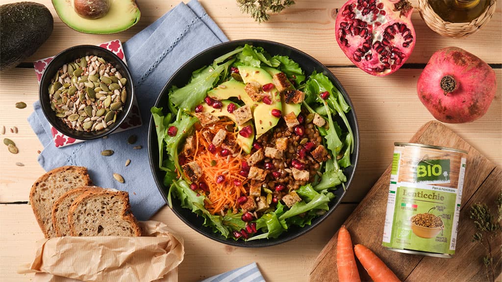 Warm Buddha Bowl Invernale con Lenticchie e Melograno