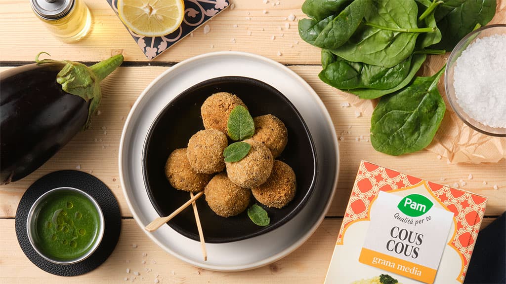 Crocchette di cous cous e melanzane al forno con salsa di spinaci