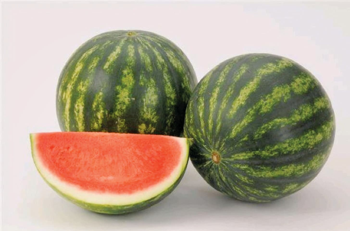 Anguria nera tagliata – immagine 1