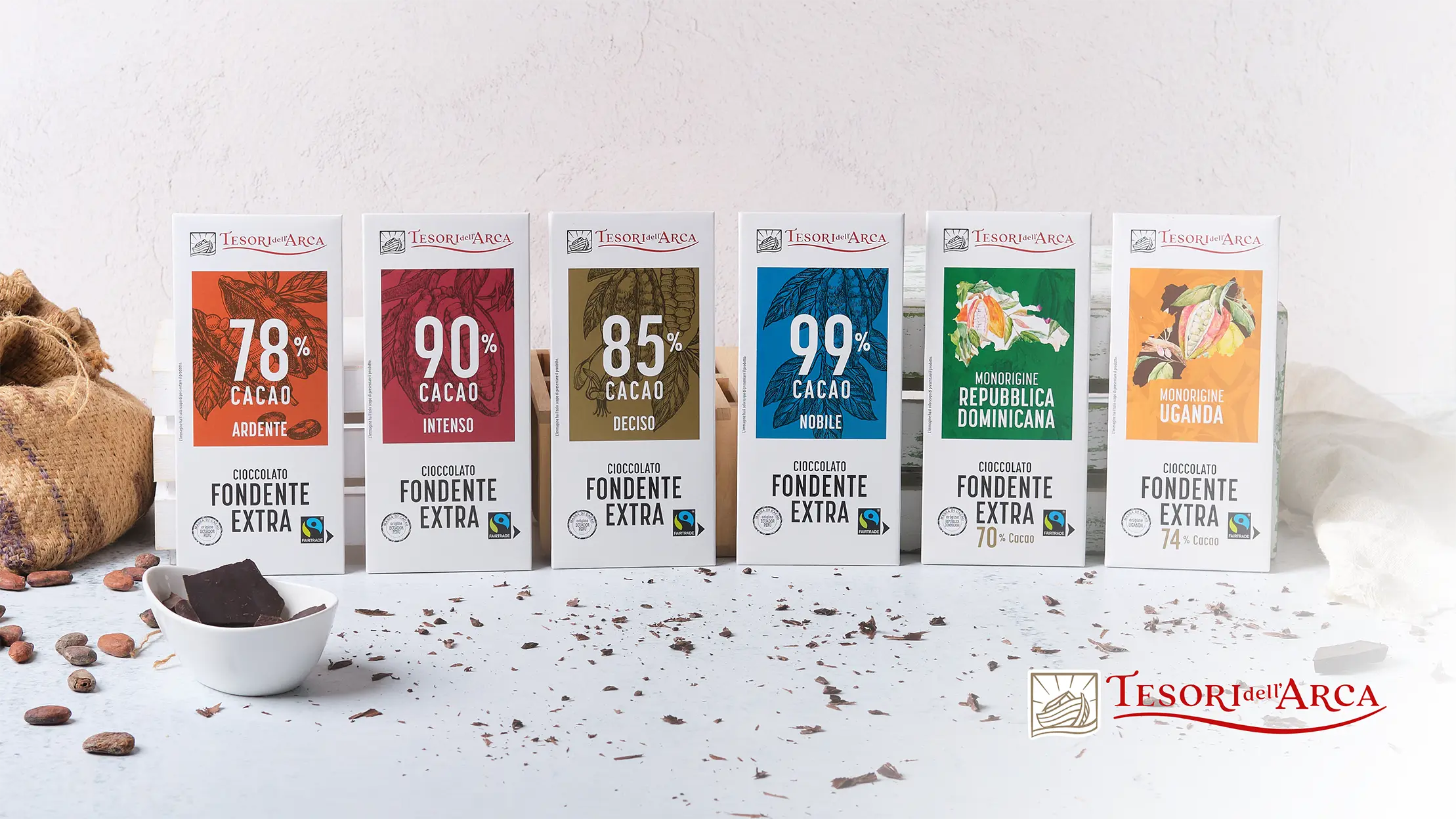 Il Cioccolato Tesori dell'Arca incontra il gusto di ognuno, da assaporare in purezza in un fondente audace: scegliete l'intensità che preferite e lasciatevi tentare dal suo profumo inebriante. Ottimo come ingrediente protagonista di golosi dolci fatti in casa, da provare anche nella tavoletta monorigine Uganda e monorigine Repubblica Dominicana.
