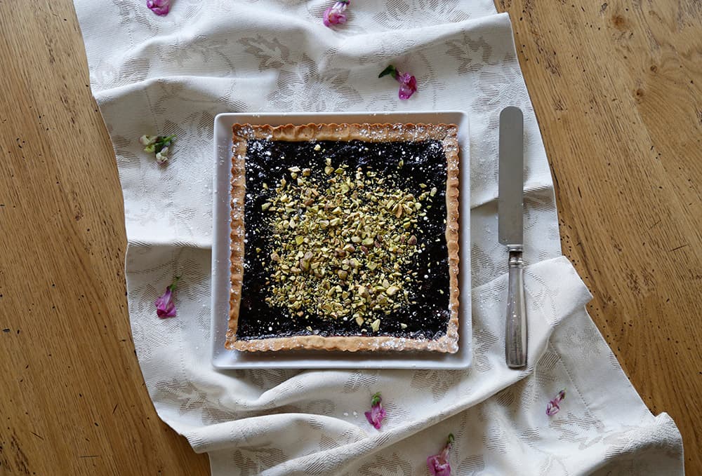 Crostata di farro con marmellata ai frutti di bosco