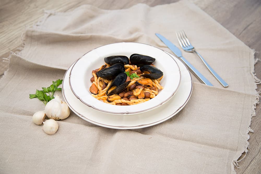 Pasta e fagioli con le cozze